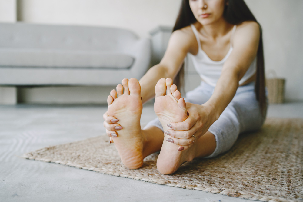 Common Stretches We Probably Shouldn’t Be Using