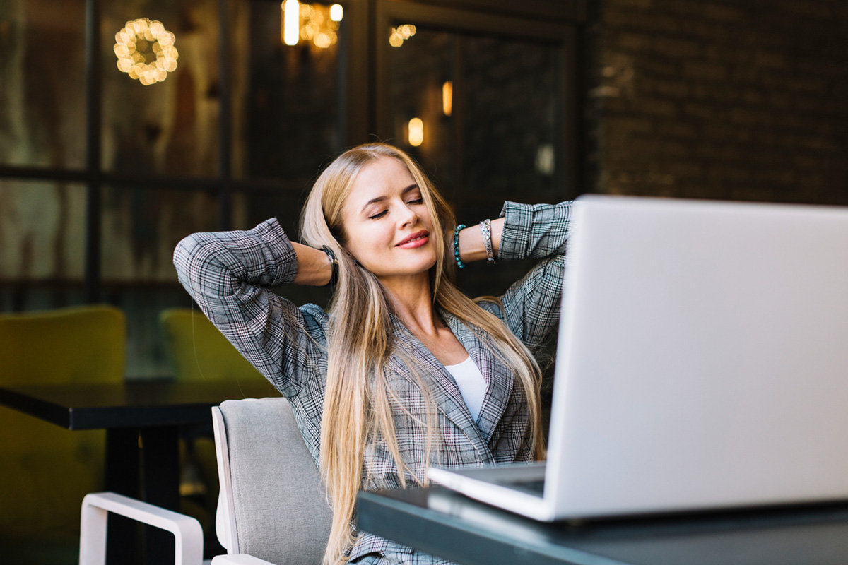 Tips to Avoid Neck Pain From Working Long Hours