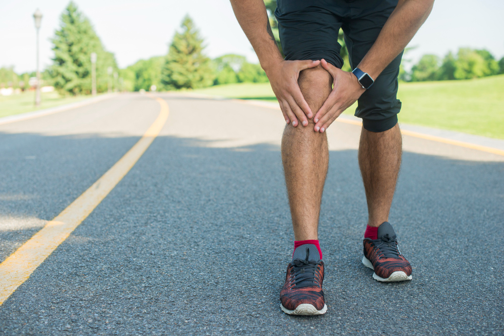 The Surprising Science of Knee-Cracking: Insights from a Physiotherapist