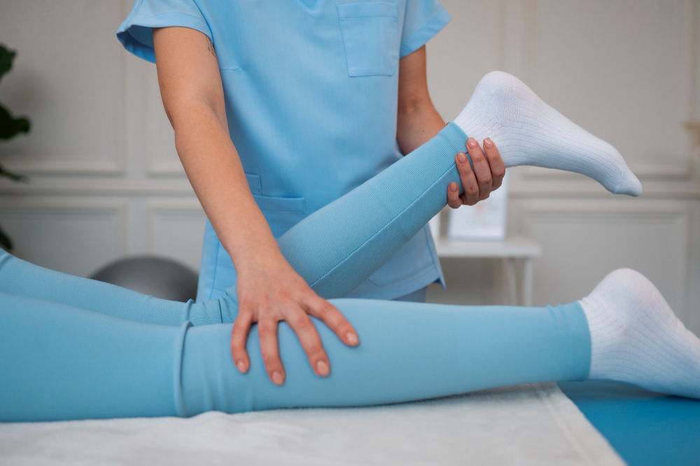 Total Knee Replacement Rehab Guidelines: Maximizing Recovery with Physical Therapy
